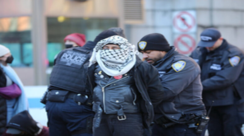 न्यूयॉर्क में प्रदर्शन के बाद 320 फिलिस्तीनी समर्थक गिरफ्तार