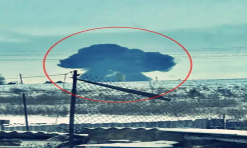 यूक्रेन से दागी गई मिसाइल की चपेट में आया विमान