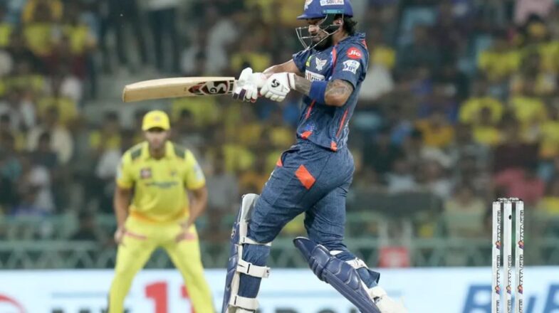 चेन्नई के खिलाफ केएल राहुल की धुआंधार बल्लेबाजी, तोड़ा धोनी का बड़ा रिकॉर्ड