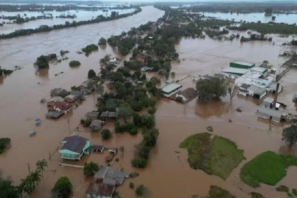 Brazil Floods ब्राजील में बाढ़ से अब तक 169 लोगों की मौत