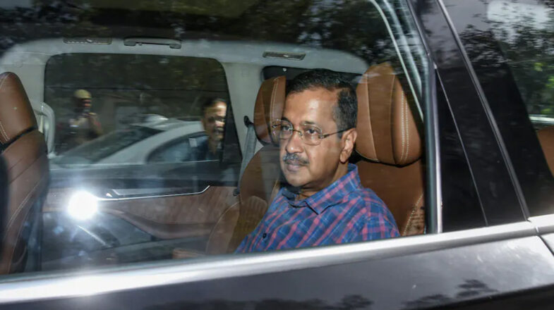 दिल्ली शराब घोटाले में ईडी की 8वीं चार्जशीट में आप केजरीवाल का नाम शामिल