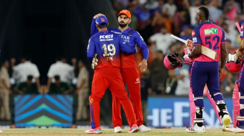 Dinesh Karthik: आईपीएल करियर, RCB के साथ आखिरी मैच में भावुक विदाई