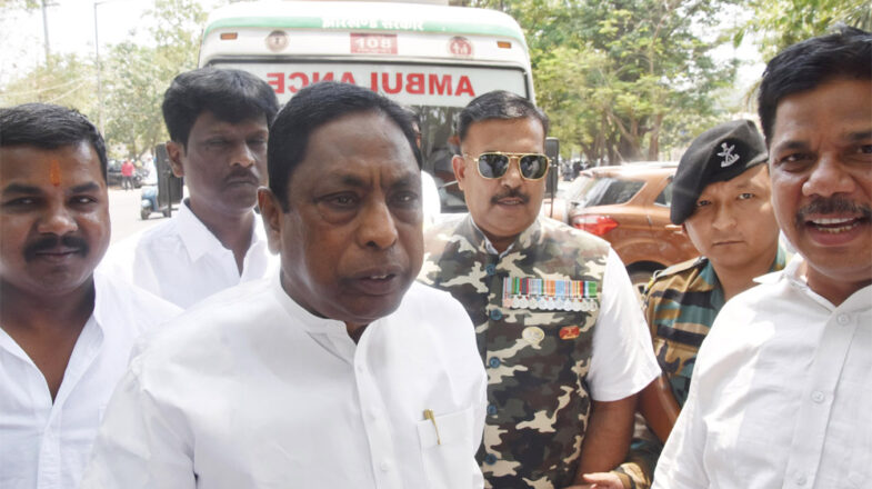 झारखंड के मंत्री आलमगीर गिरफ्तार