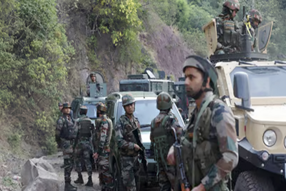 जम्मू-कश्मीर के डोडा में आतंकियों और सुरक्षाबलों में मुठभेड़