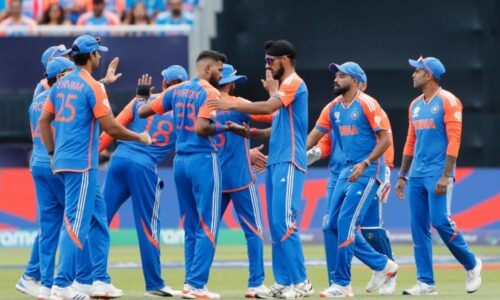 टीम इंडिया का यह बॉलर कर रहा बल्लेबाजी की तैयारी, अकेले दम पर…