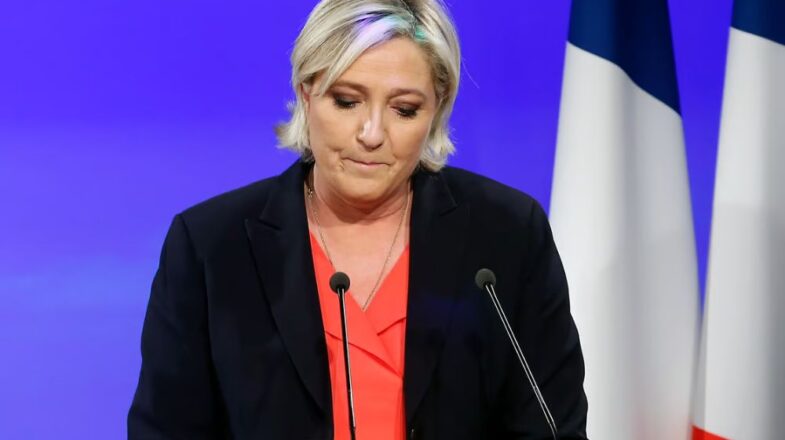 फ्रांस में मरीन ले पेन की दक्षिणपंथी पार्टी की हार के मुख्य कारण
