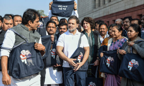 केसीवी और कनुगोलू के चक्कर में राहुल